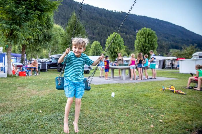 14 child-friendly campsites in the heart of the Bernese Oberland, Switzerland, offer everything for perfect camping holidays with the entire family.