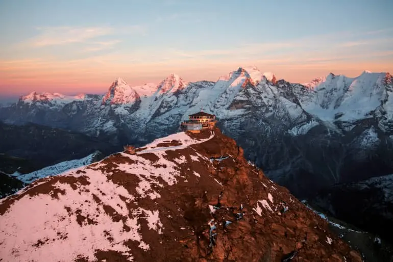 teleféricos de montaña y experiencias en las cumbres de interlaken suiza