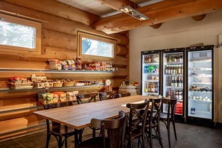Camping Alpenblick Unterseen - Interlaken - small shop with bread service